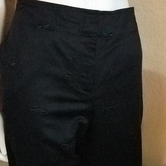 Talbots Petite Black Embroidered Capris - Picture 2 of 13
